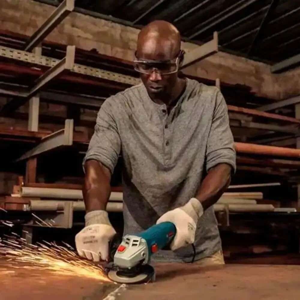 Esmerilhadeira Angular 4.1/2POL 710W GWS 700 BOSCH